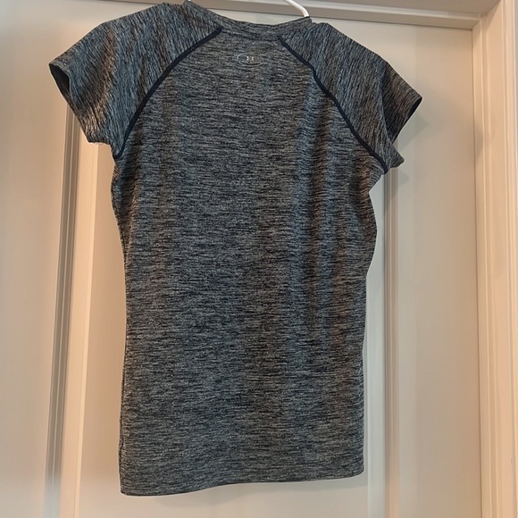 Under Armour Dry fit semi fitted tshirt - Picture 2 of 3